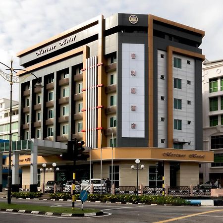 Mariner Hotel Labuan Bagian luar foto